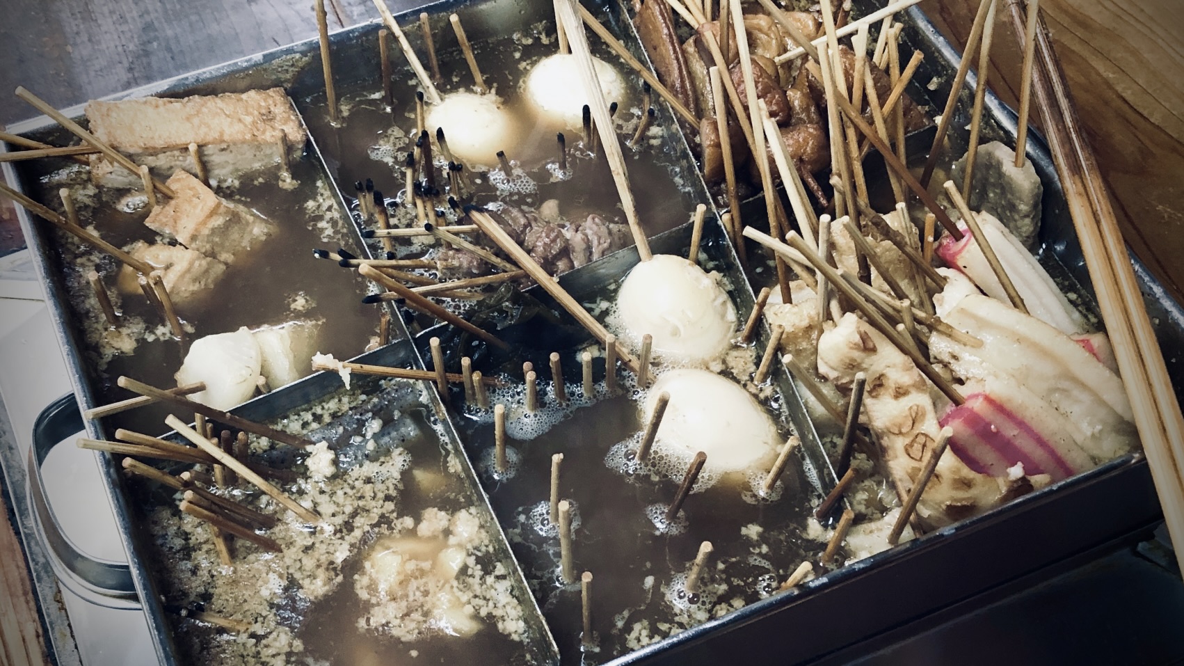 静岡おでんは「おやつ」と「つまみ」