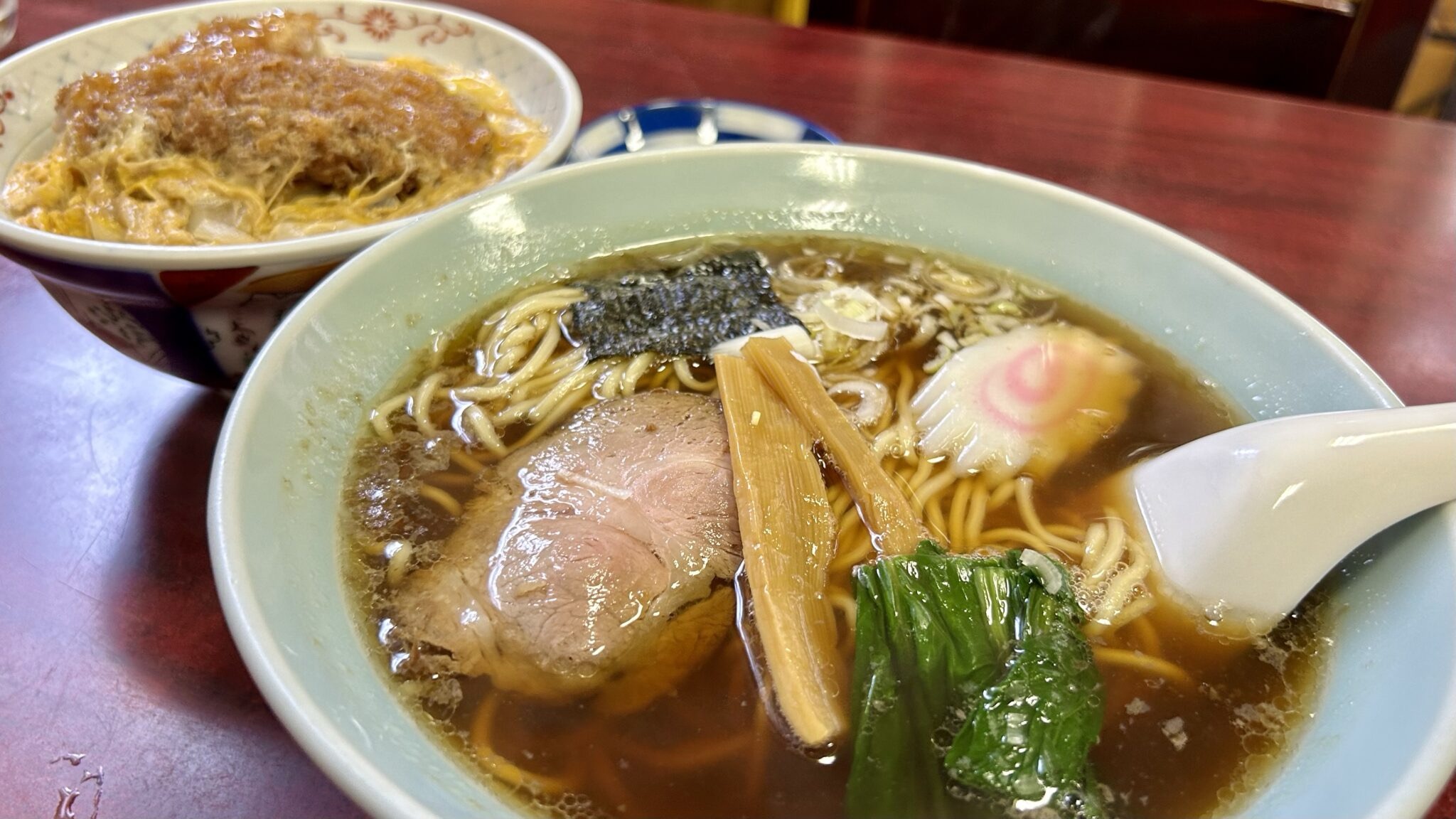 北千住・中華料理幸楽のラーメン：王道すぎるラーメンと最高に美しいカツ丼