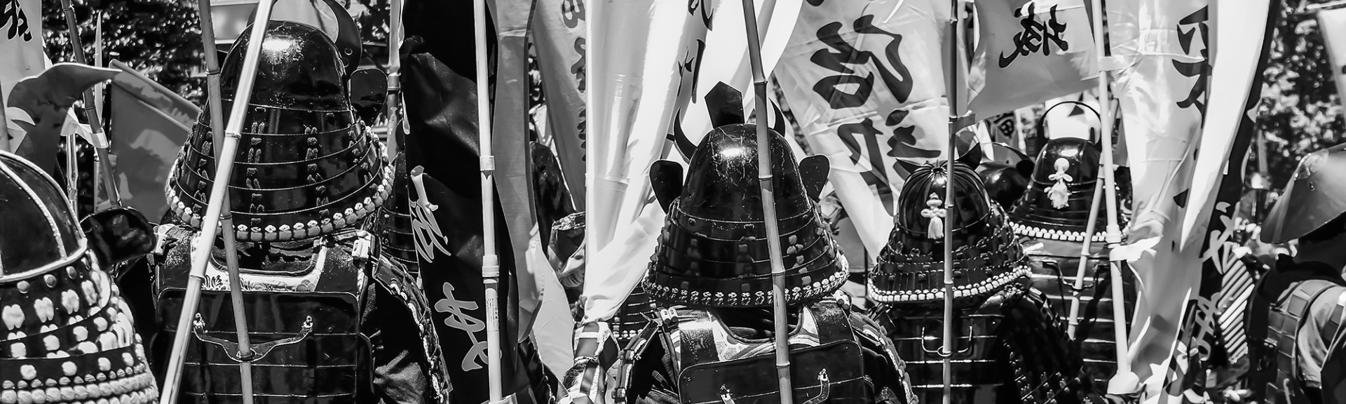 「落ちた人」じゃなく「逃げた武士」