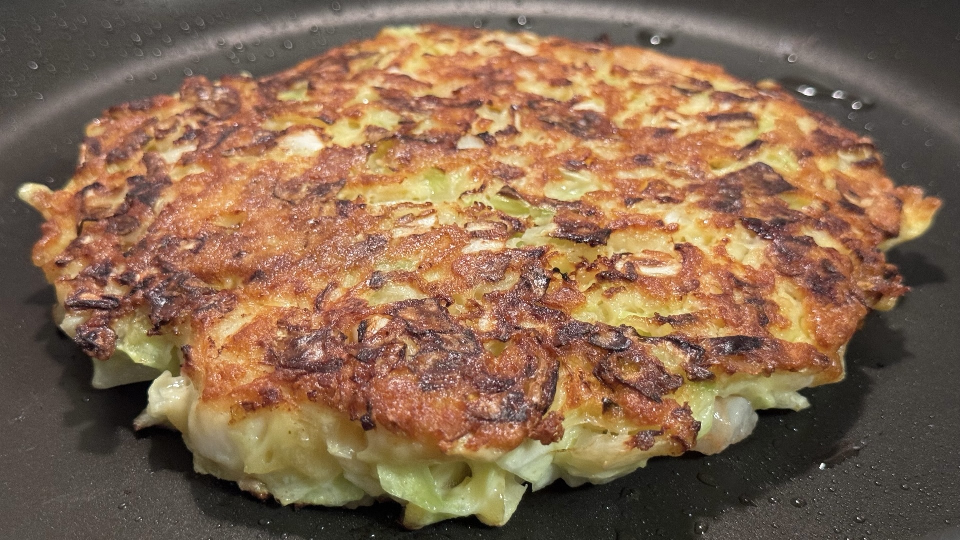 お好み焼き定食(ソース抜きほぼ野菜)