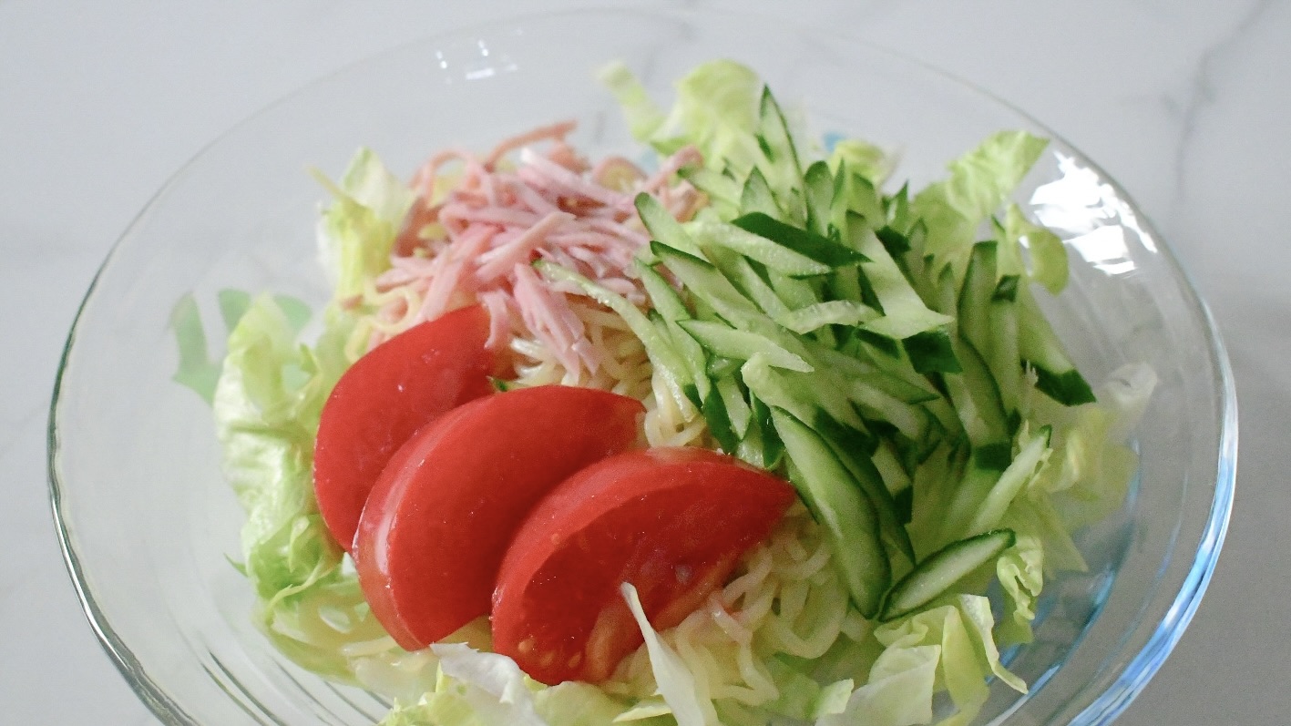 冷やし中華(タレなし冷麺の罰ゲーム)