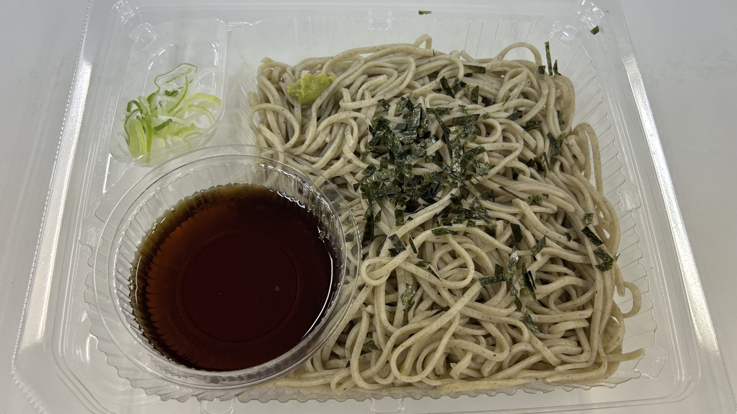 セブンイレブンの蕎麦がうまい!:コンビニざるそばここまで来たか