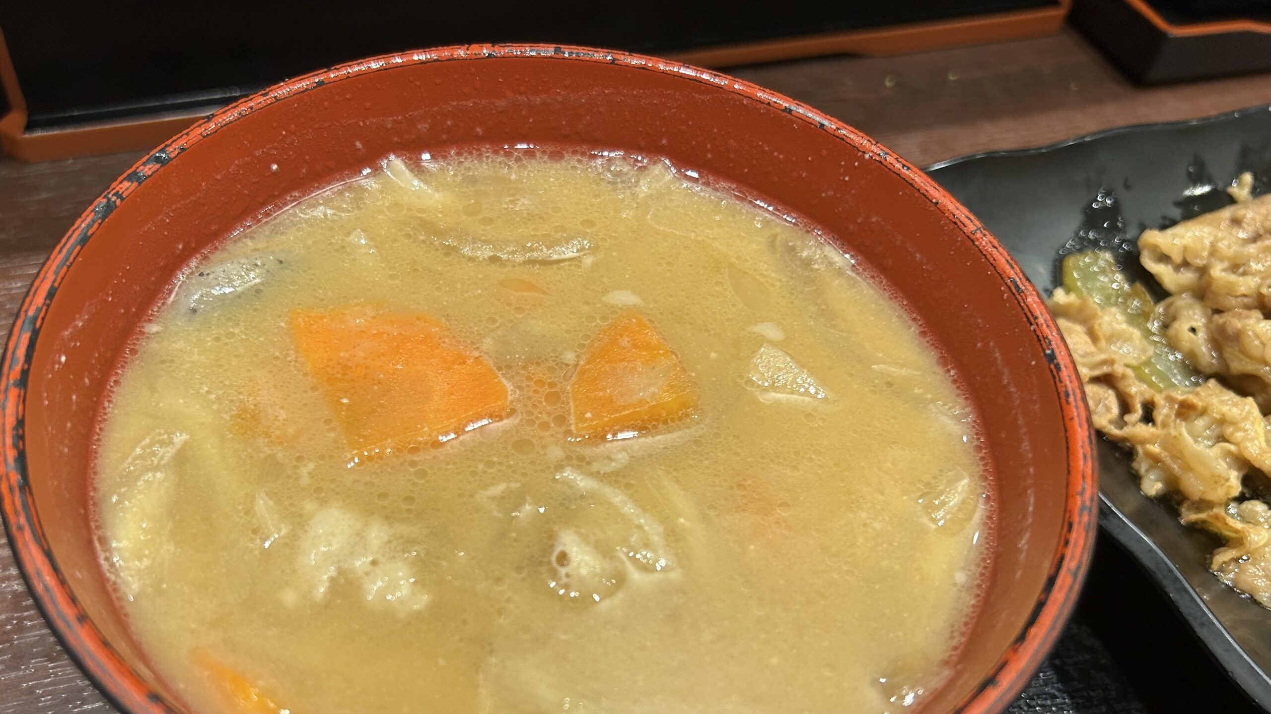 豚汁、地味に主役張ってくるやつ