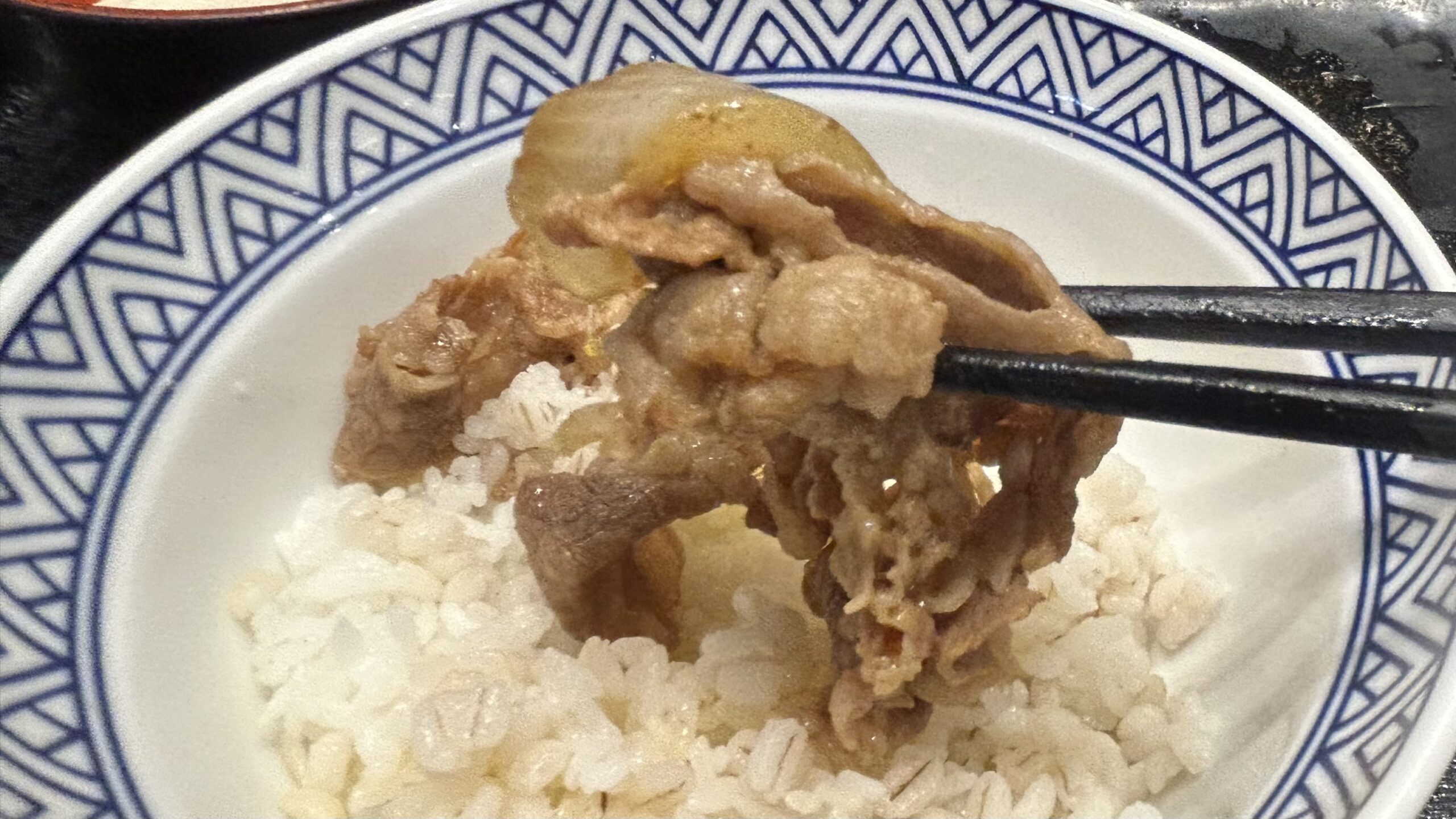 牛・とろろ・オクラの三段活用で止まらなくなる