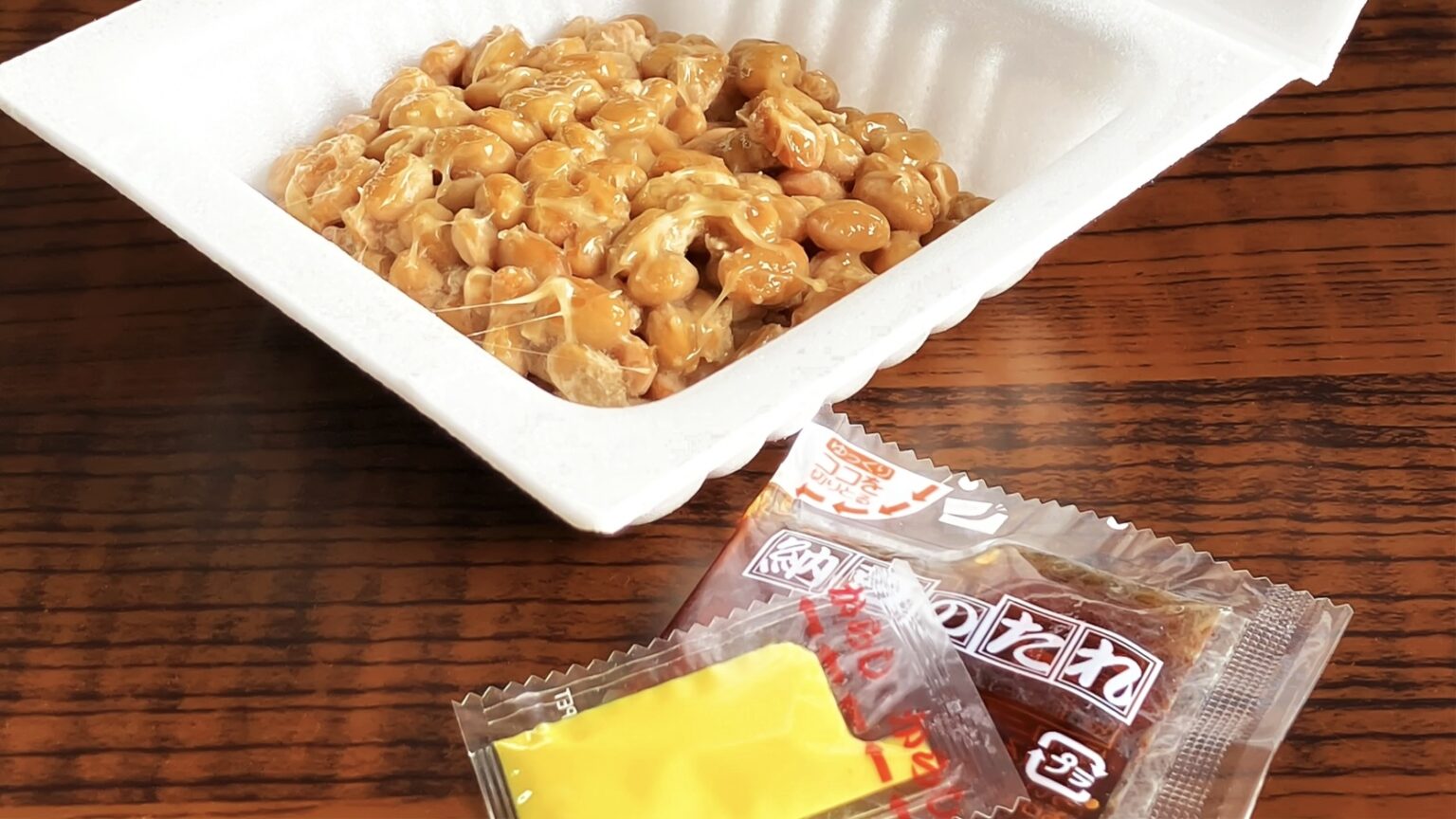 納豆のタレはやめるべき?:健康を考えた代わりの調味料と「かけない」という選択肢 | カニカカ日誌