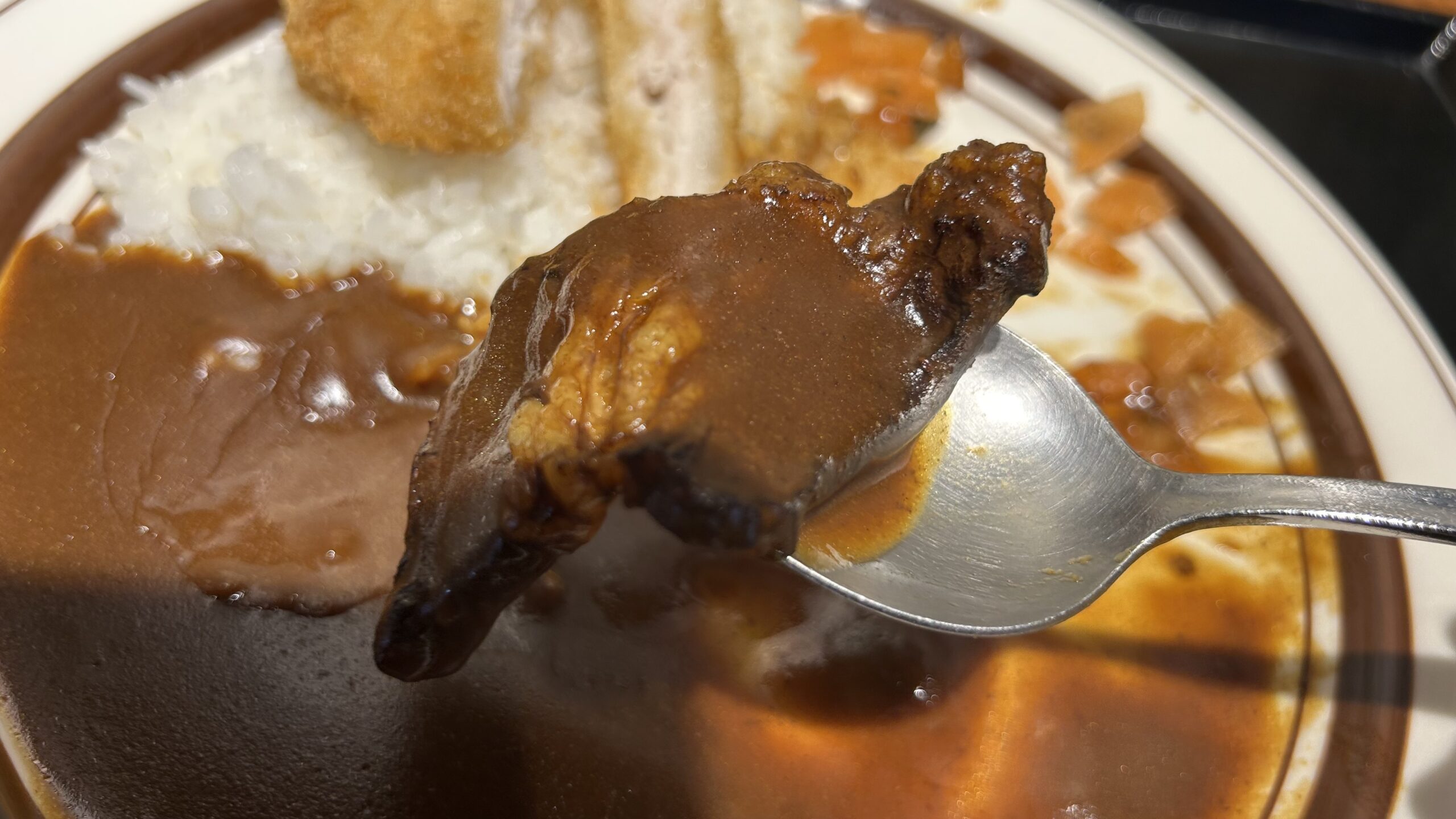 上野クラウンエースはカレーの神店：「まずい」「閉店」は誤解です！