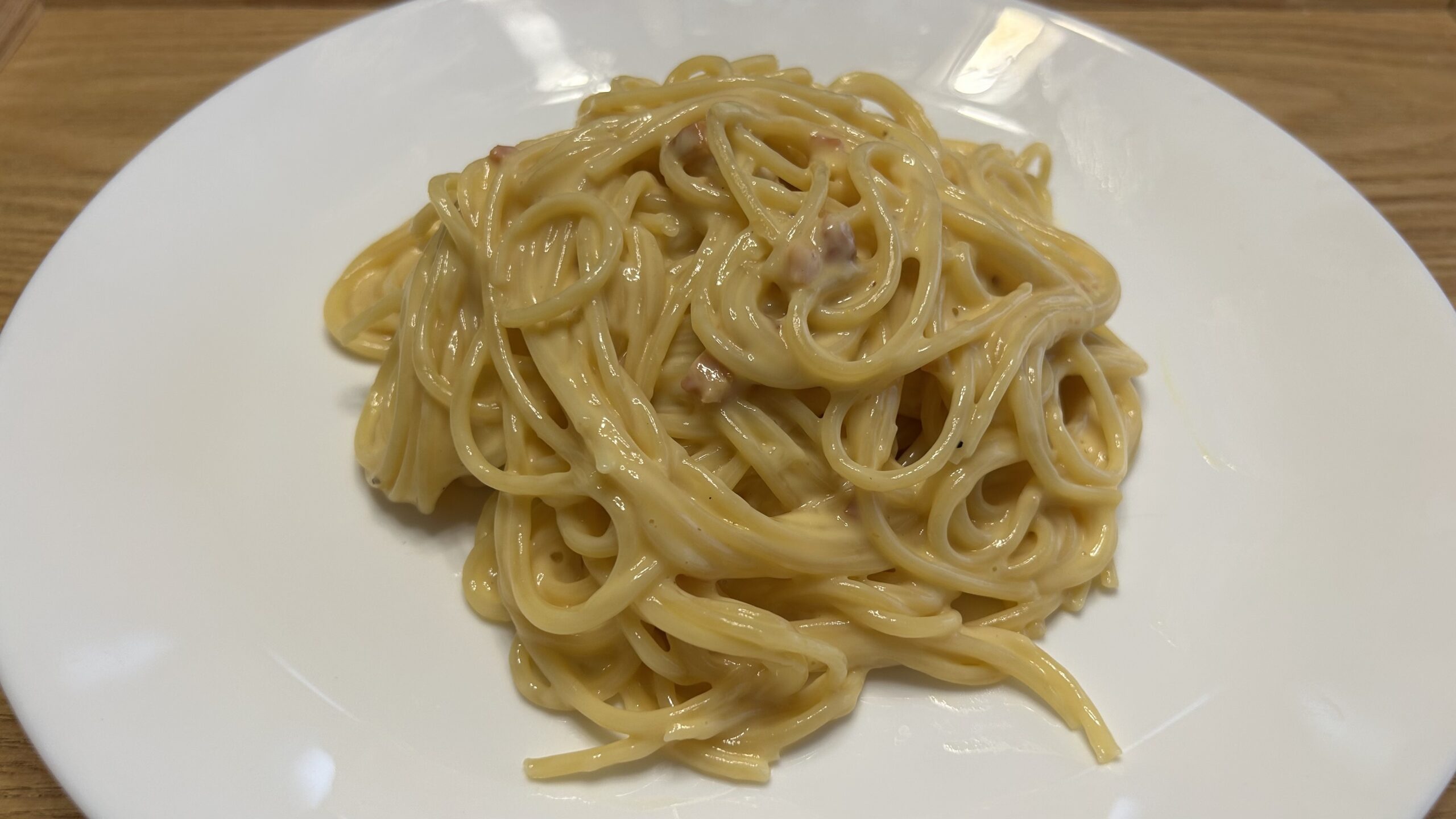 カルボナーラはチーズがなめらかで普通