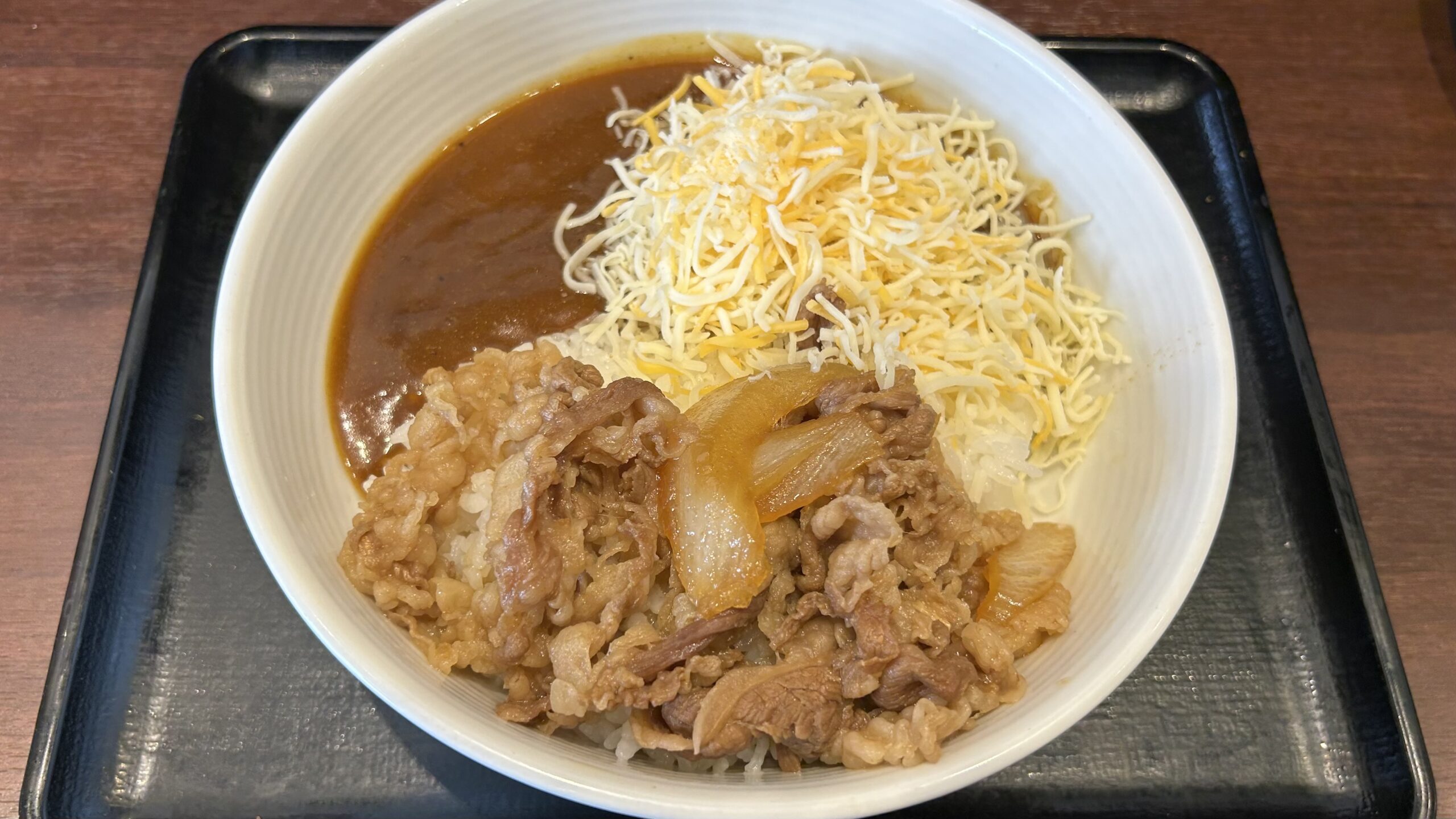 チーズトッピングの本来の役割