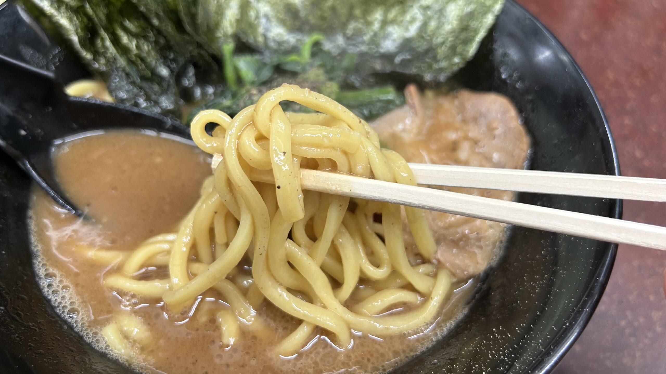 安定感あるスープと選べる麺の満足度