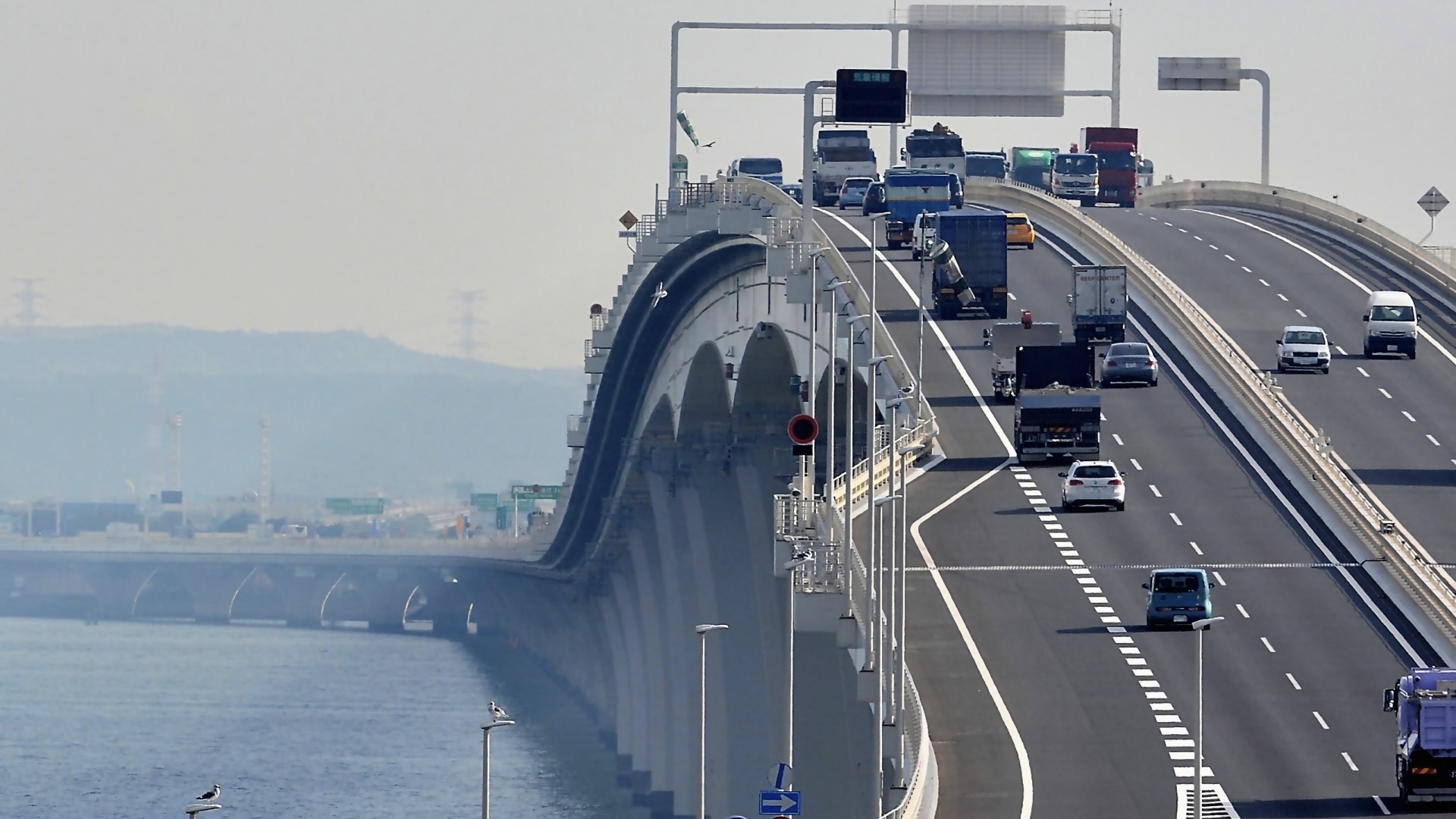 行きは渋滞と時間で慌ただしい