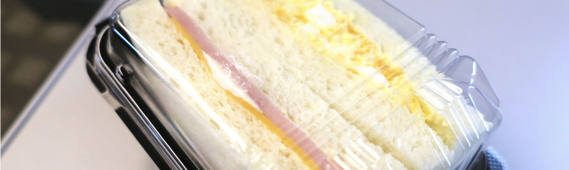 おにぎりやサンドイッチなどのワンハンド系