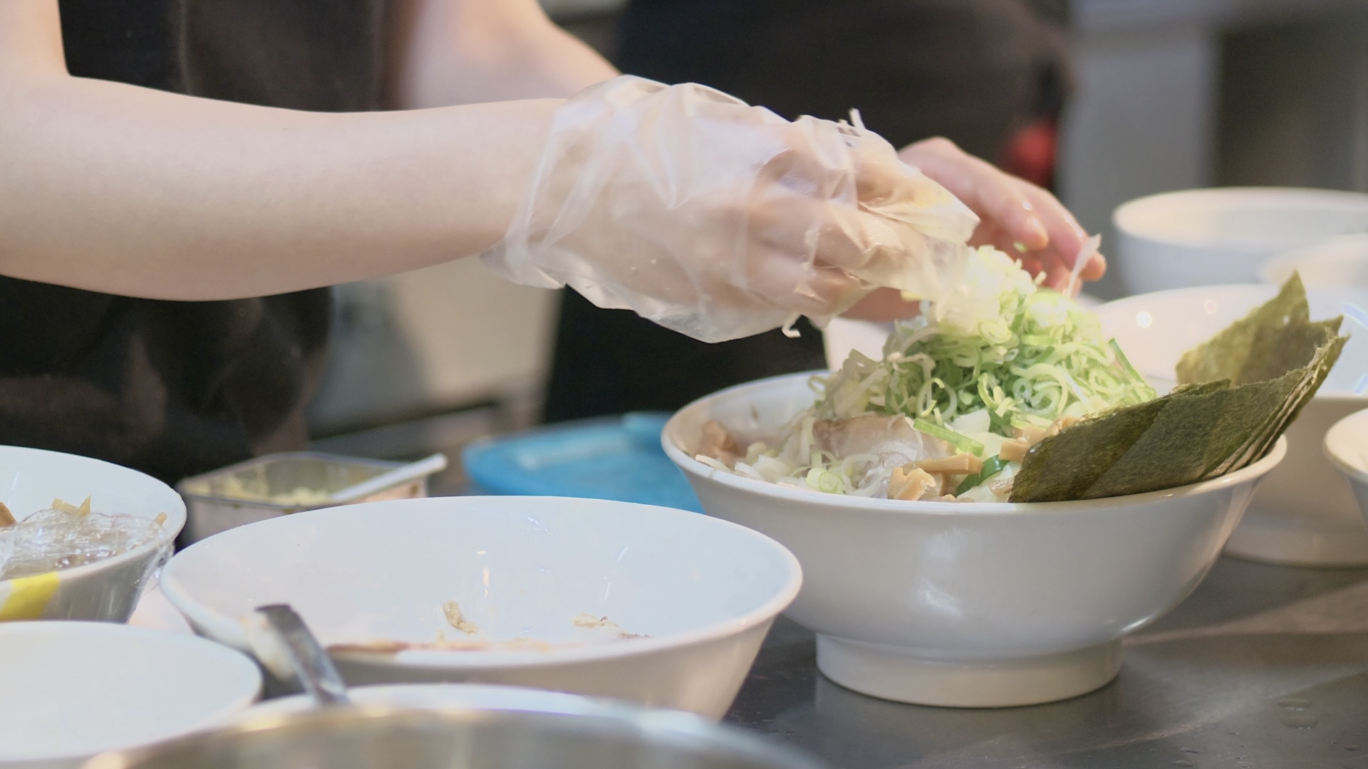コスパの悪いラーメン店:立ち食い店は回転率が命