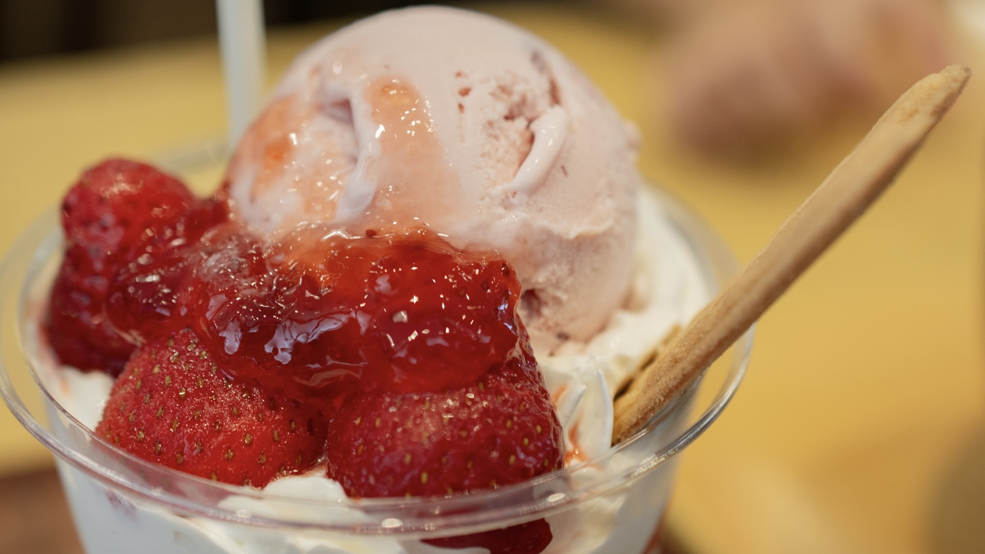 アイスが食べたい時 足りない栄養素とは？：欲求のサインをゆるく読み解く