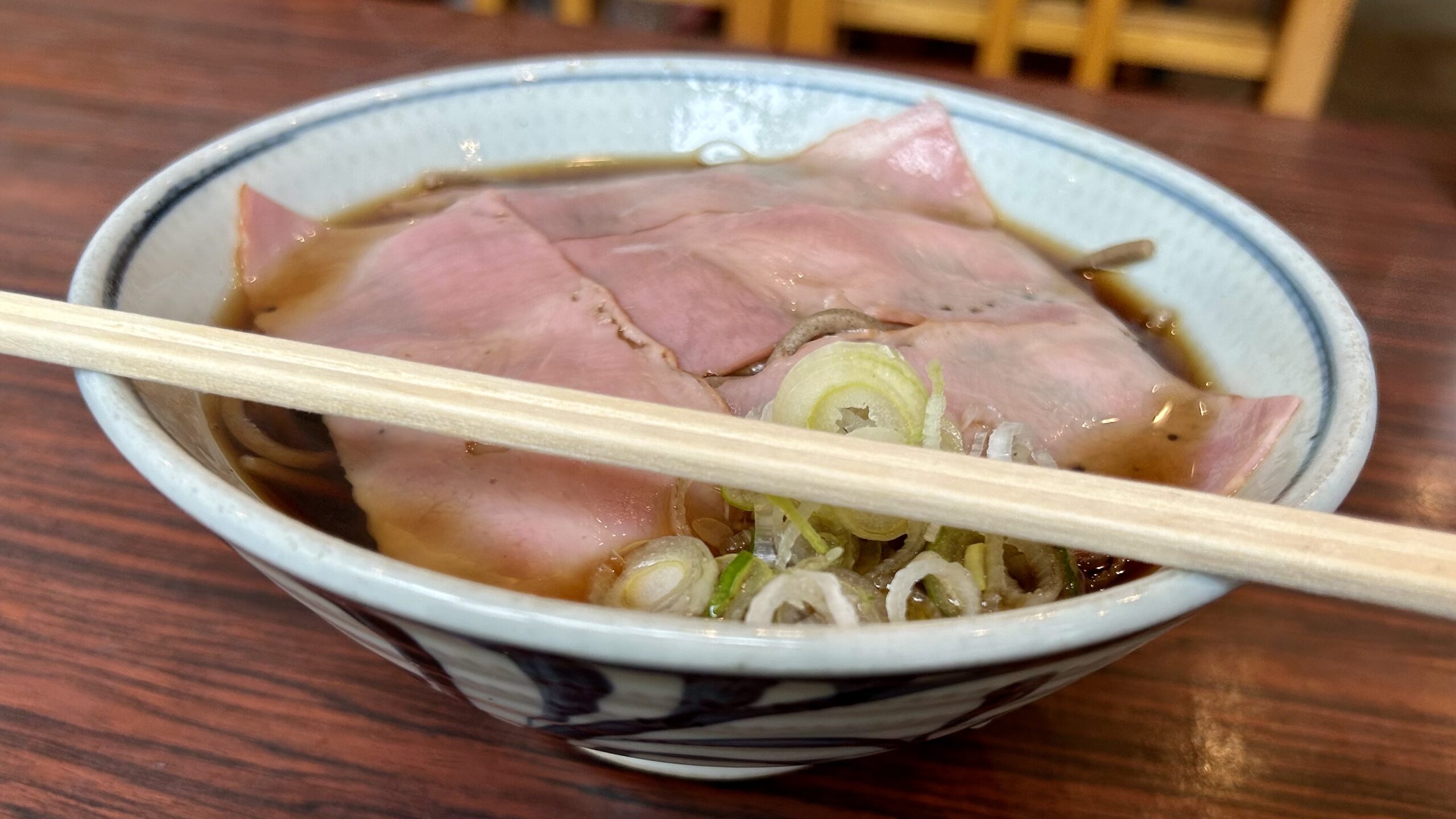 席に着いてから着丼までに起きたこと