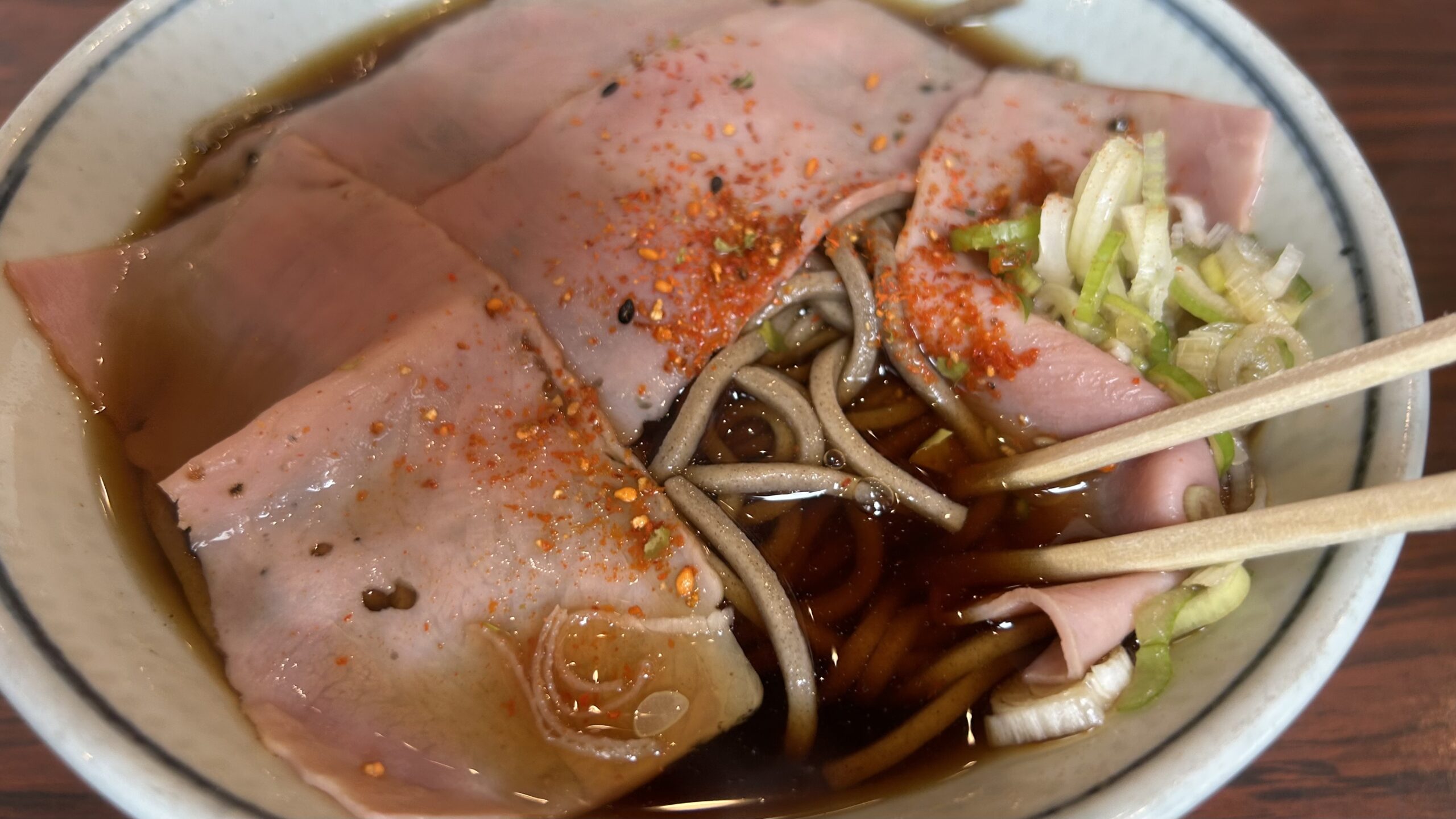 田舎そばが「最初に襲ってくる」瞬間