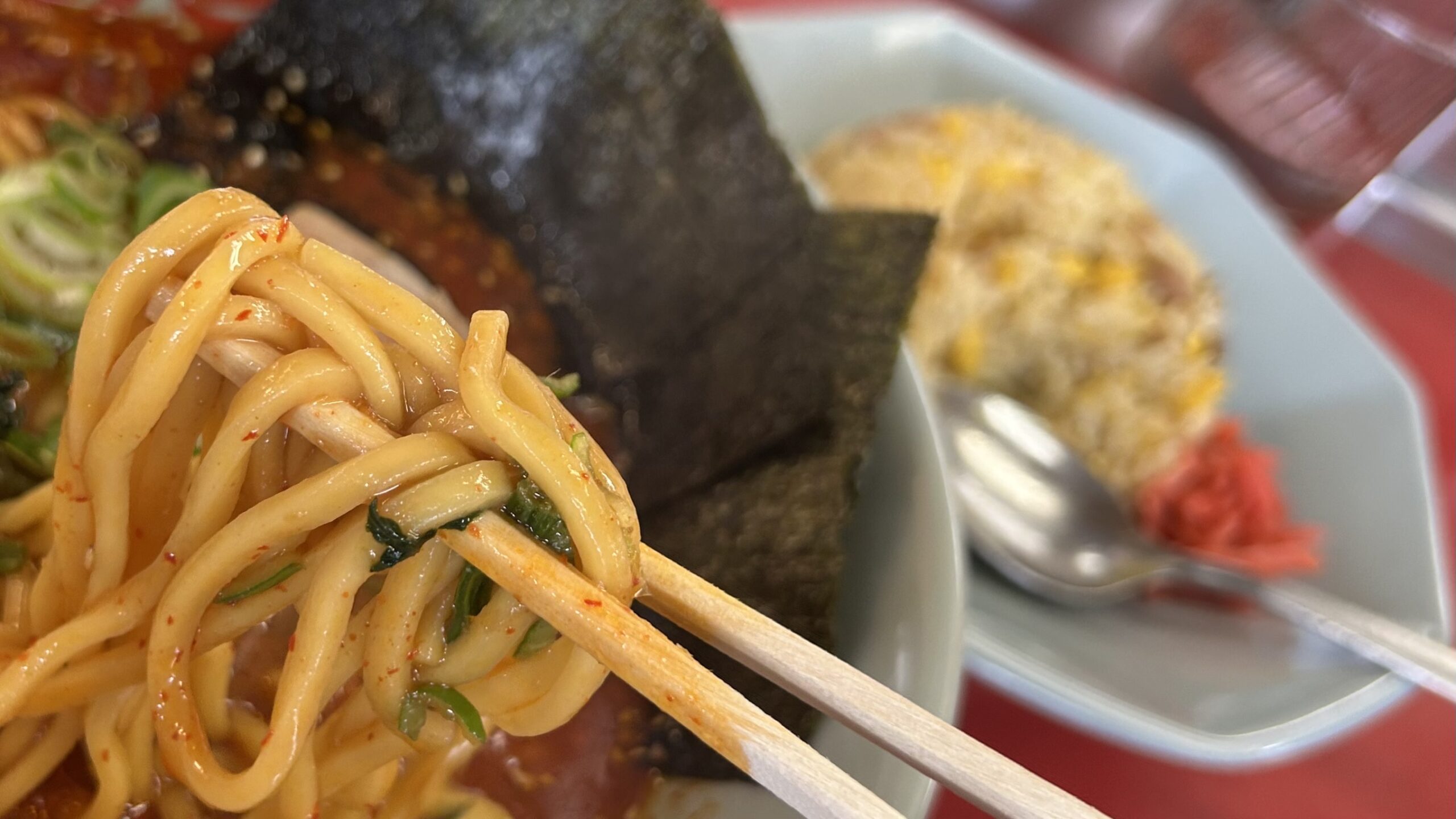 街中華と山岡家は「土俵が違う」という結論