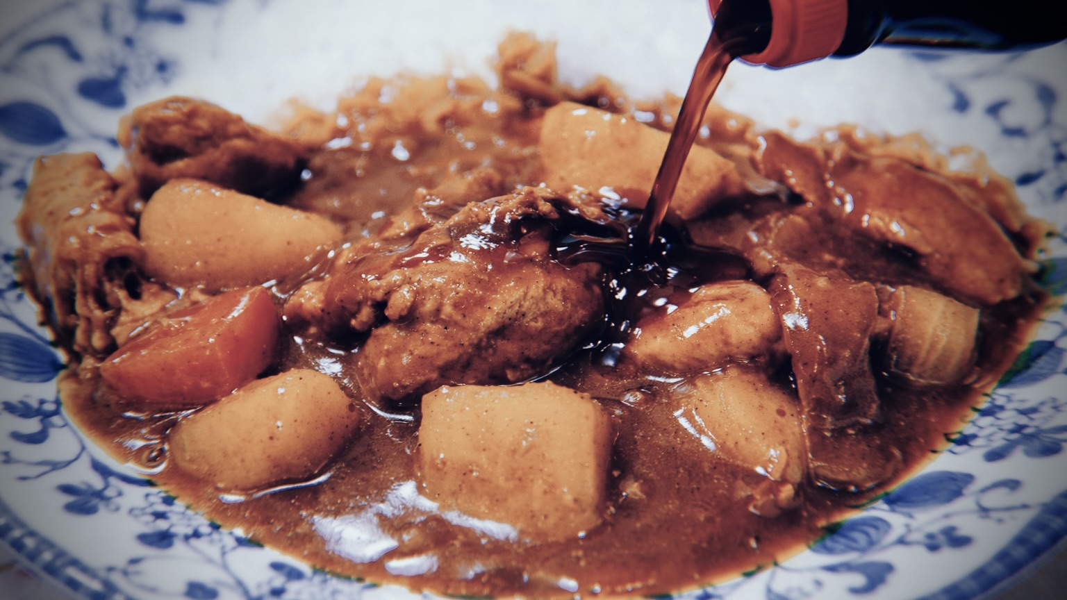 なぜカレーにウスターソースをかけたのか