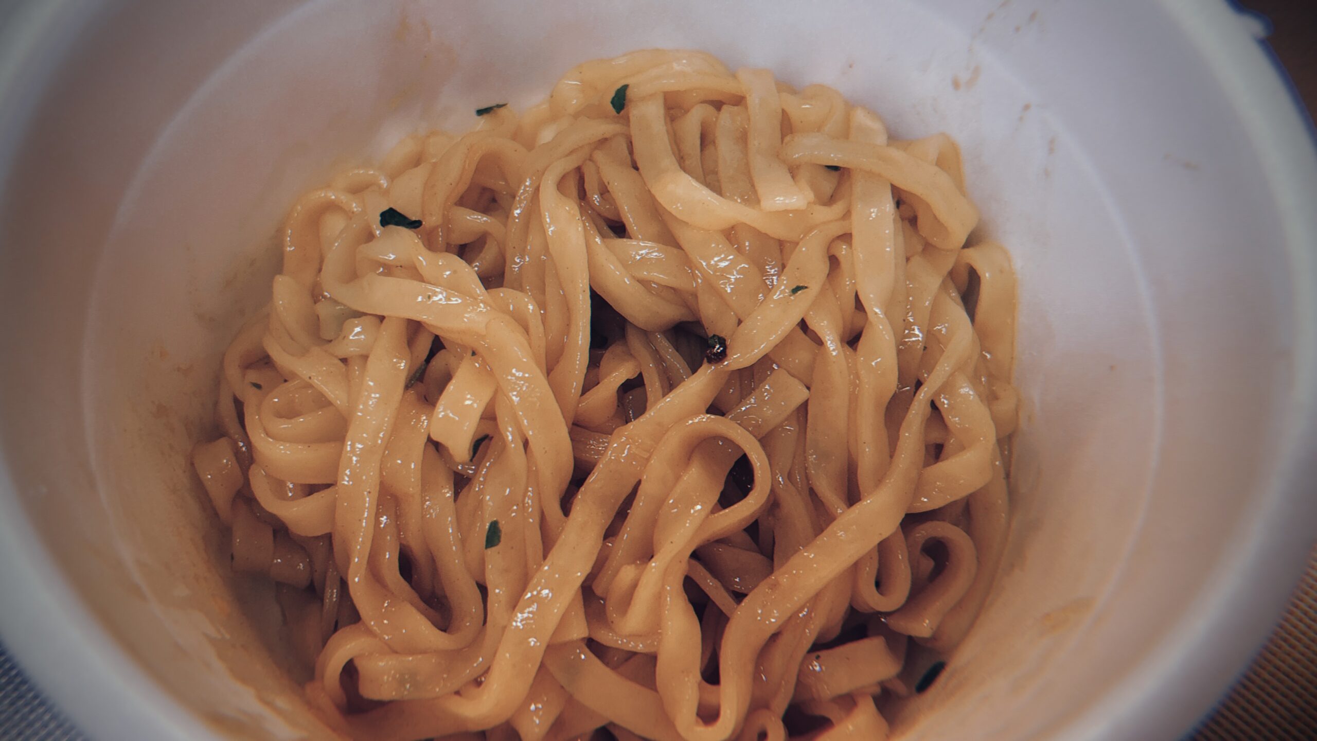 具材を足さずに作る「汁なしどん兵衛」