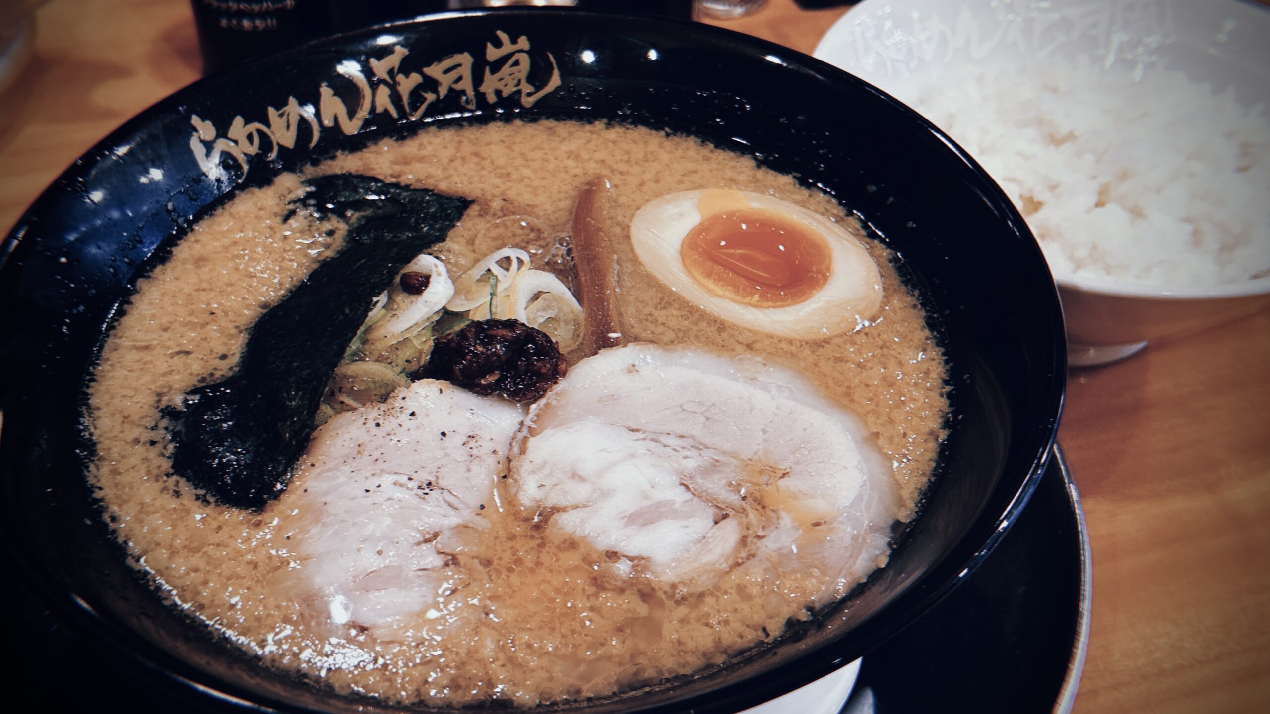 らあめん花月嵐を「まずい」と感じてしまった人へ：「その気持ち」解説します