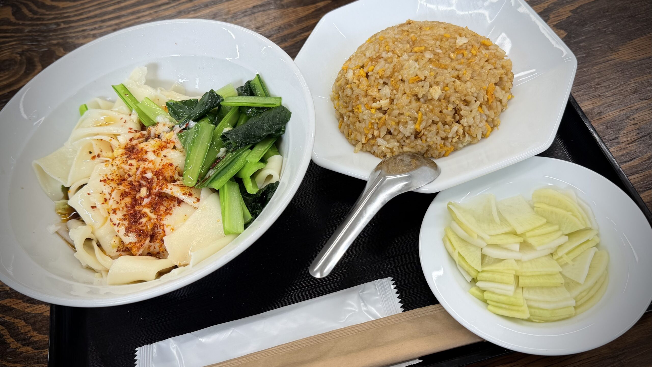 ツルモチ食感とピリ辛なビャンビャン麺