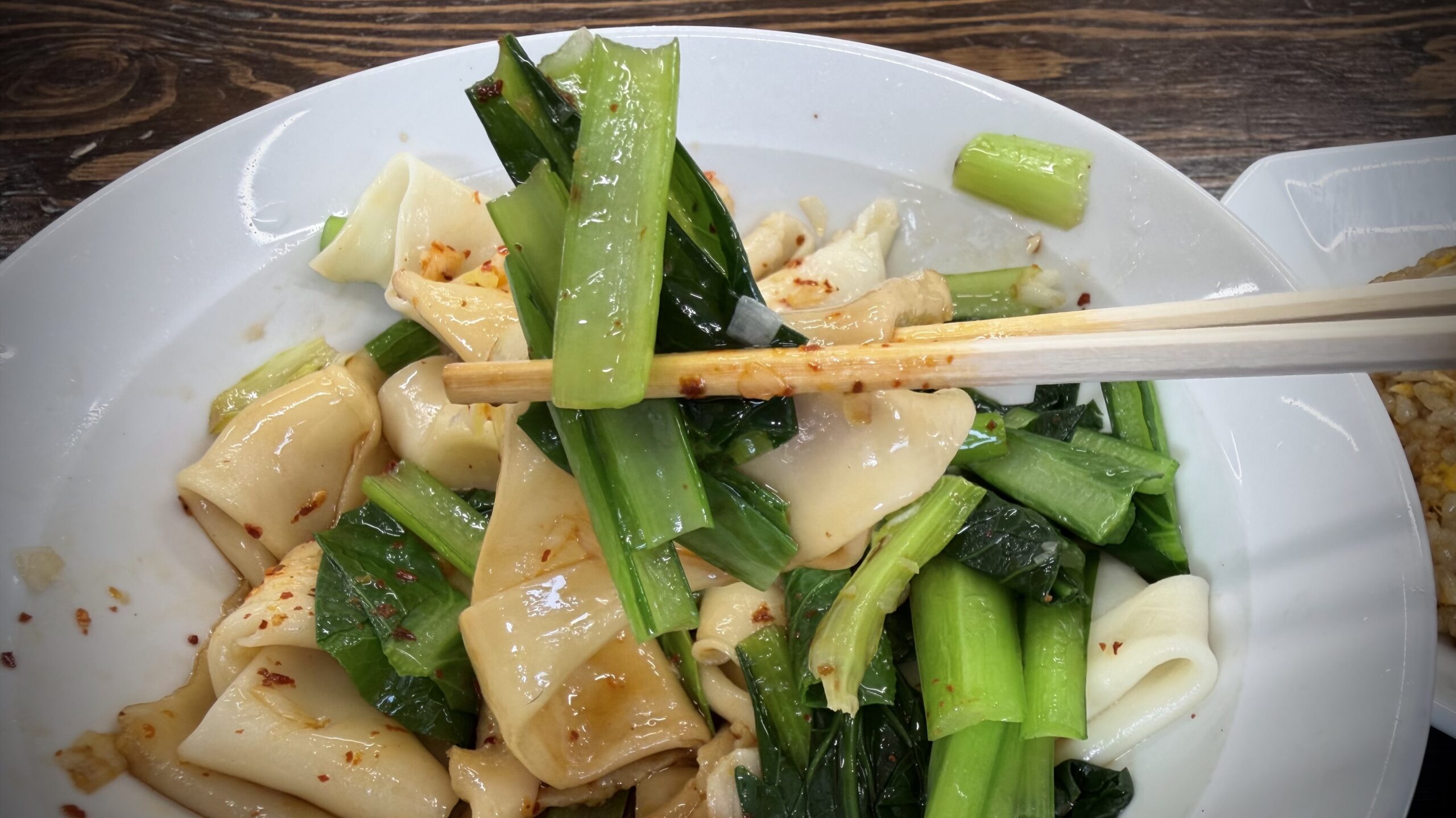 ツルモチ食感とピリ辛なビャンビャン麺