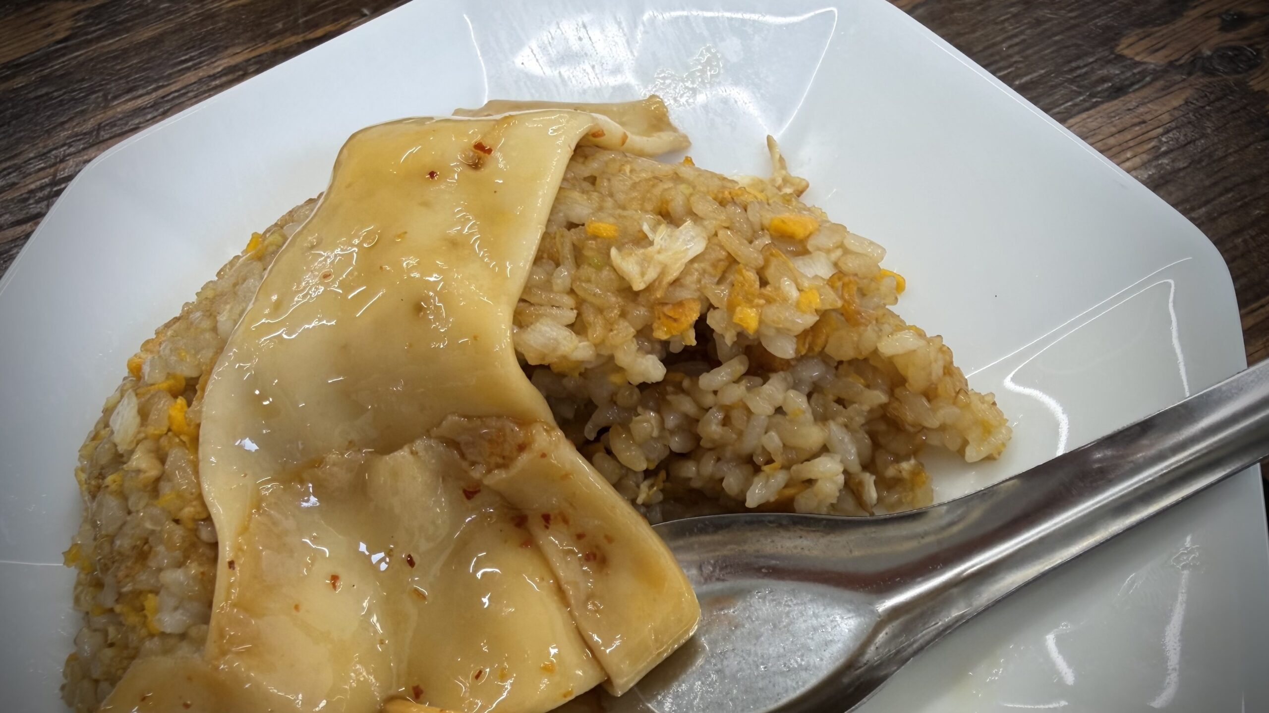 ドライなチャーハンが名脇役になる理由