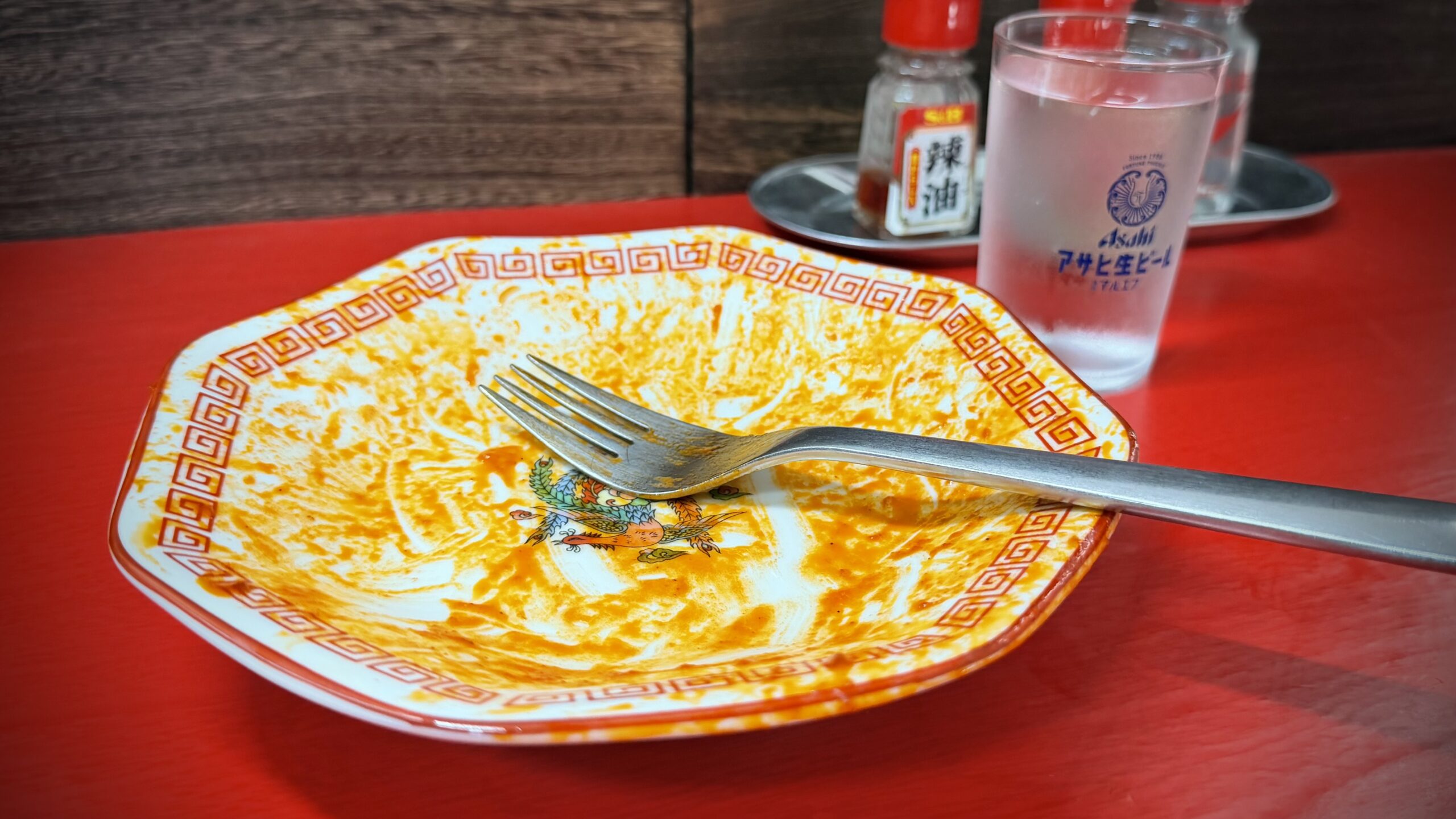 いざ実食！：驚愕の爆盛600gと激太麺の山