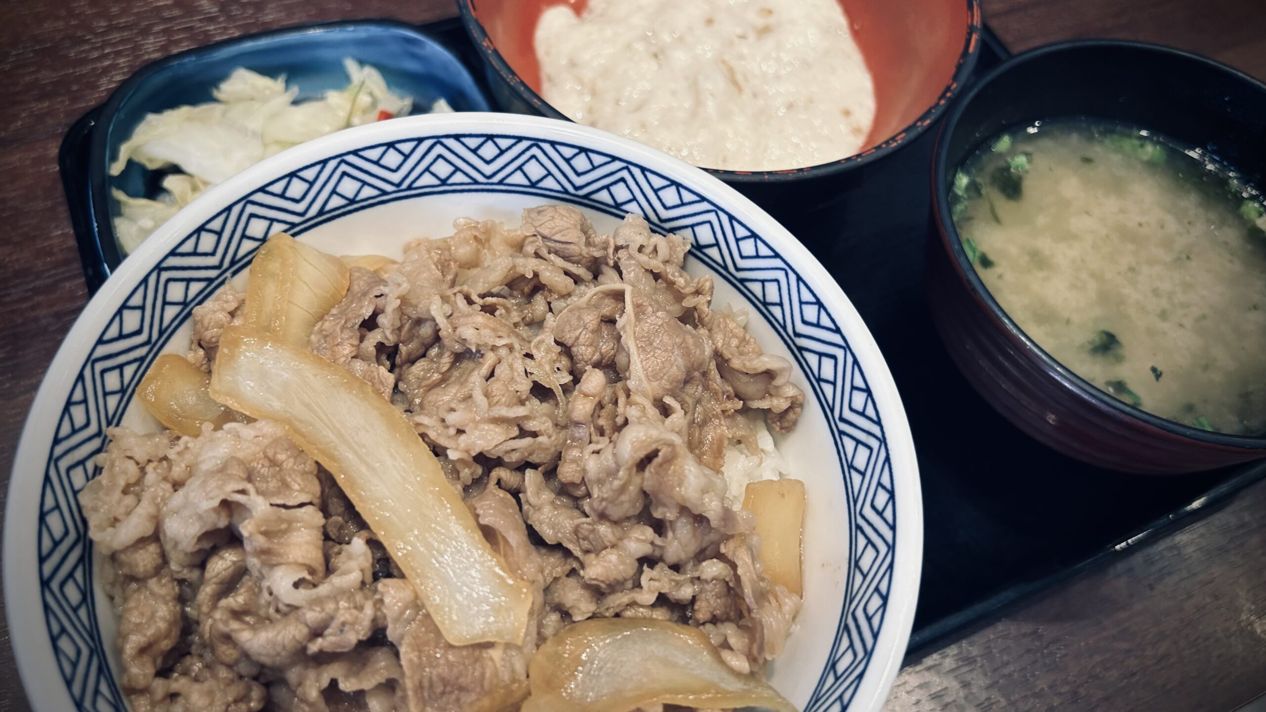 焼肉はなぜずっと「高いまま」なのか