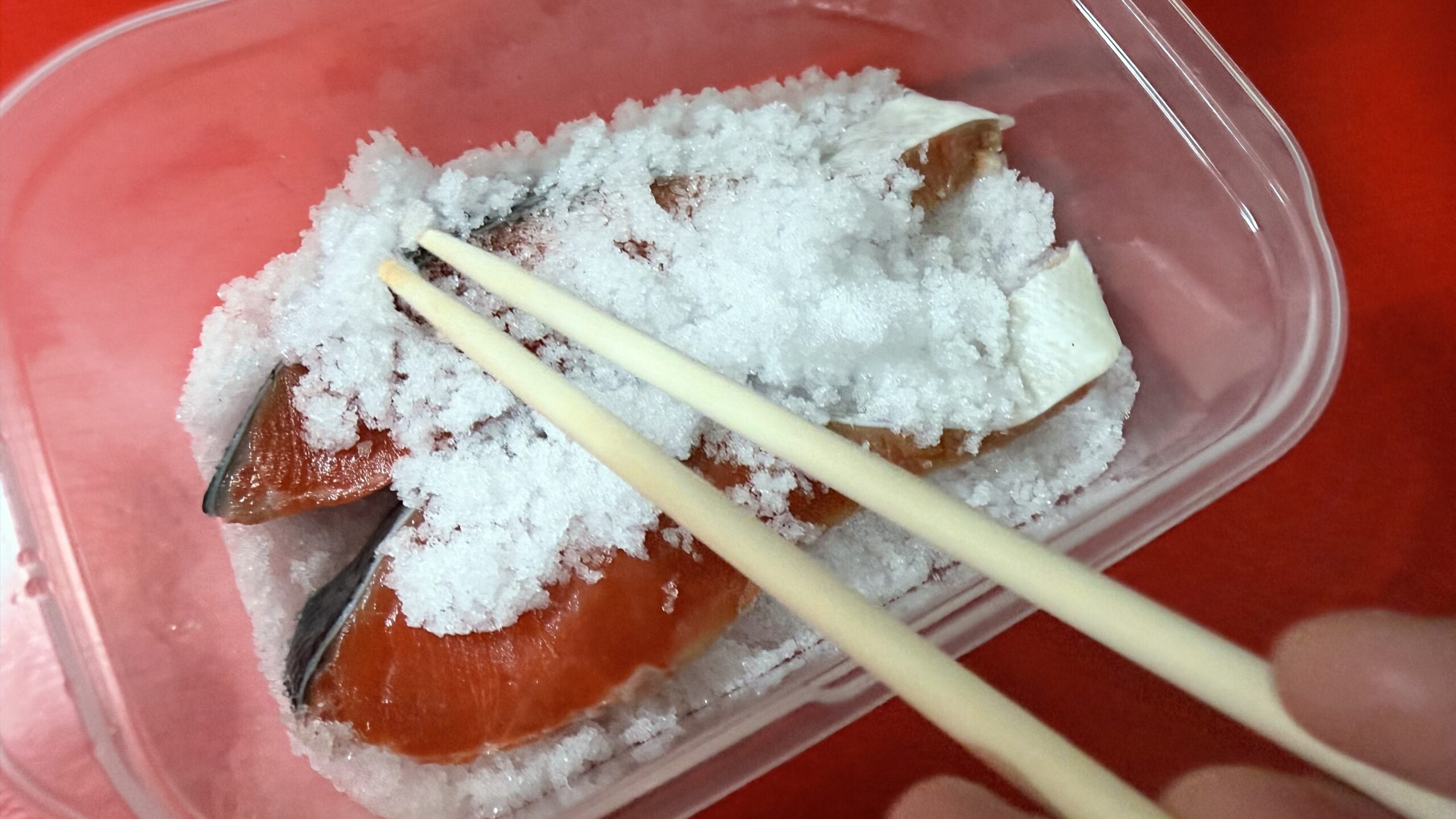 ぼたっこの作り方:塩ぶっかけて放置するだけ