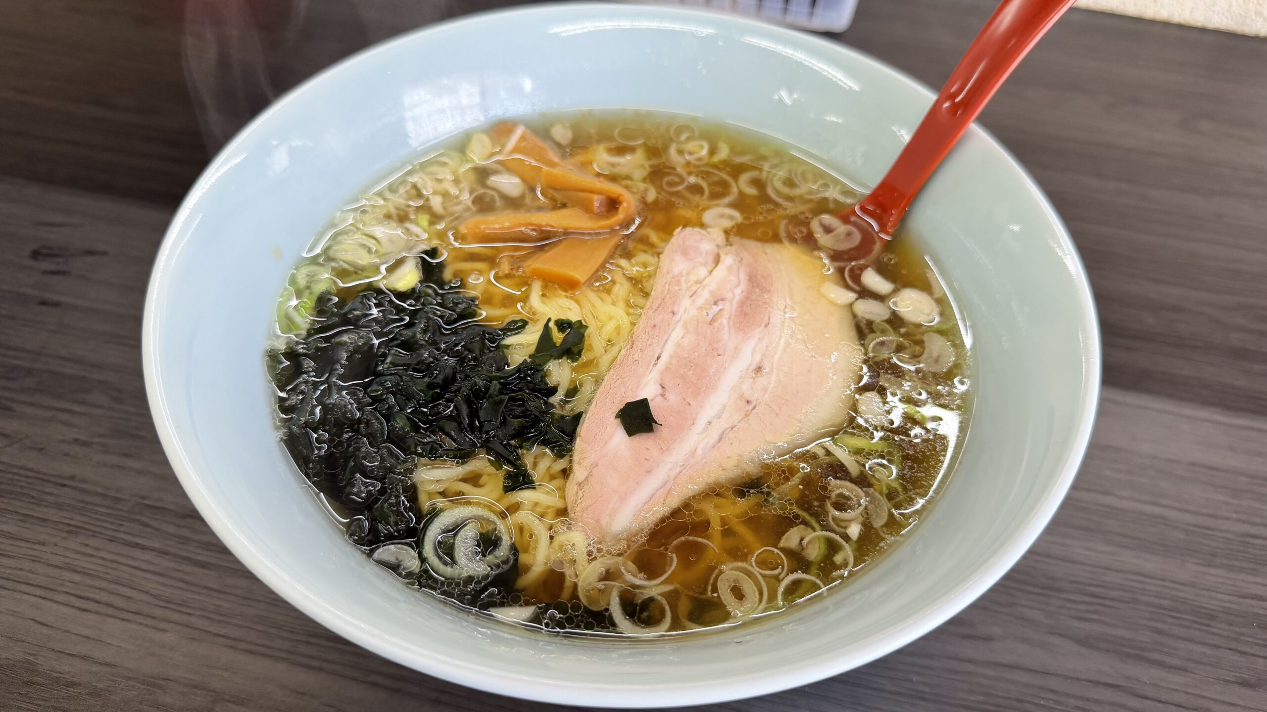 ラーメンとチャーハンの実食レビュー