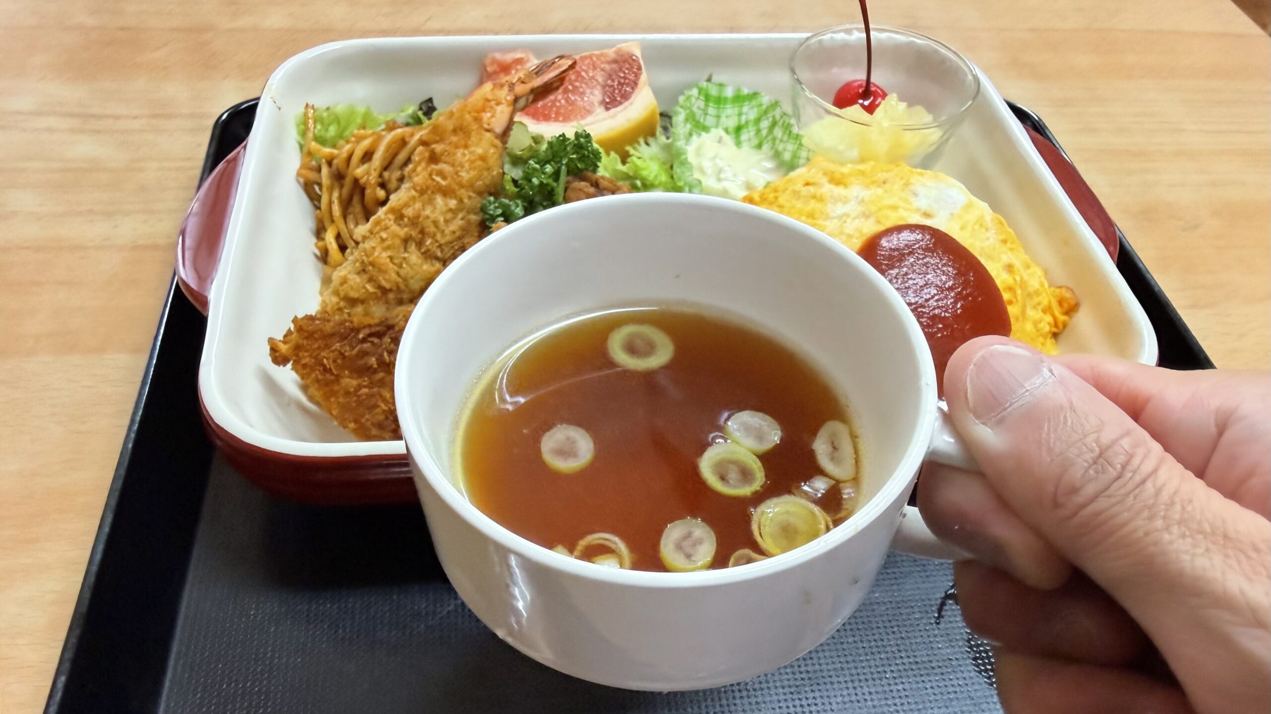 限定7食のステーションランチを食べてみた